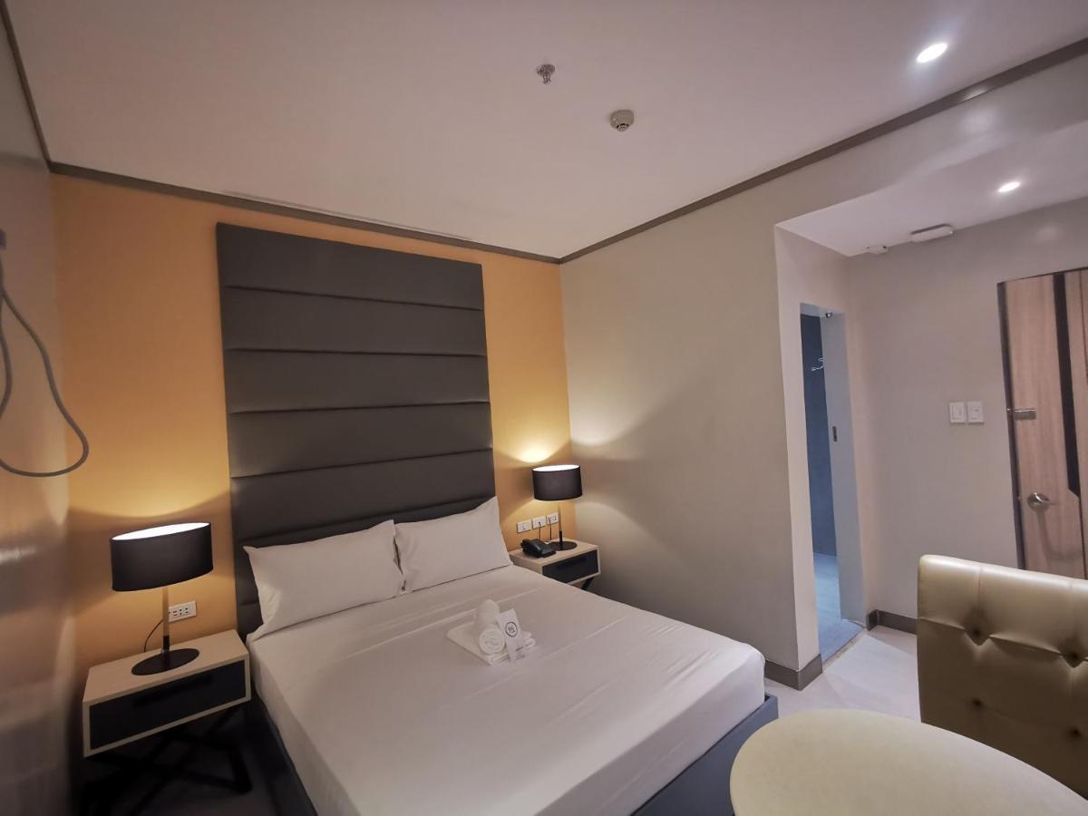 Yes Hotel Pandi Bulacan Eksteriør bilde