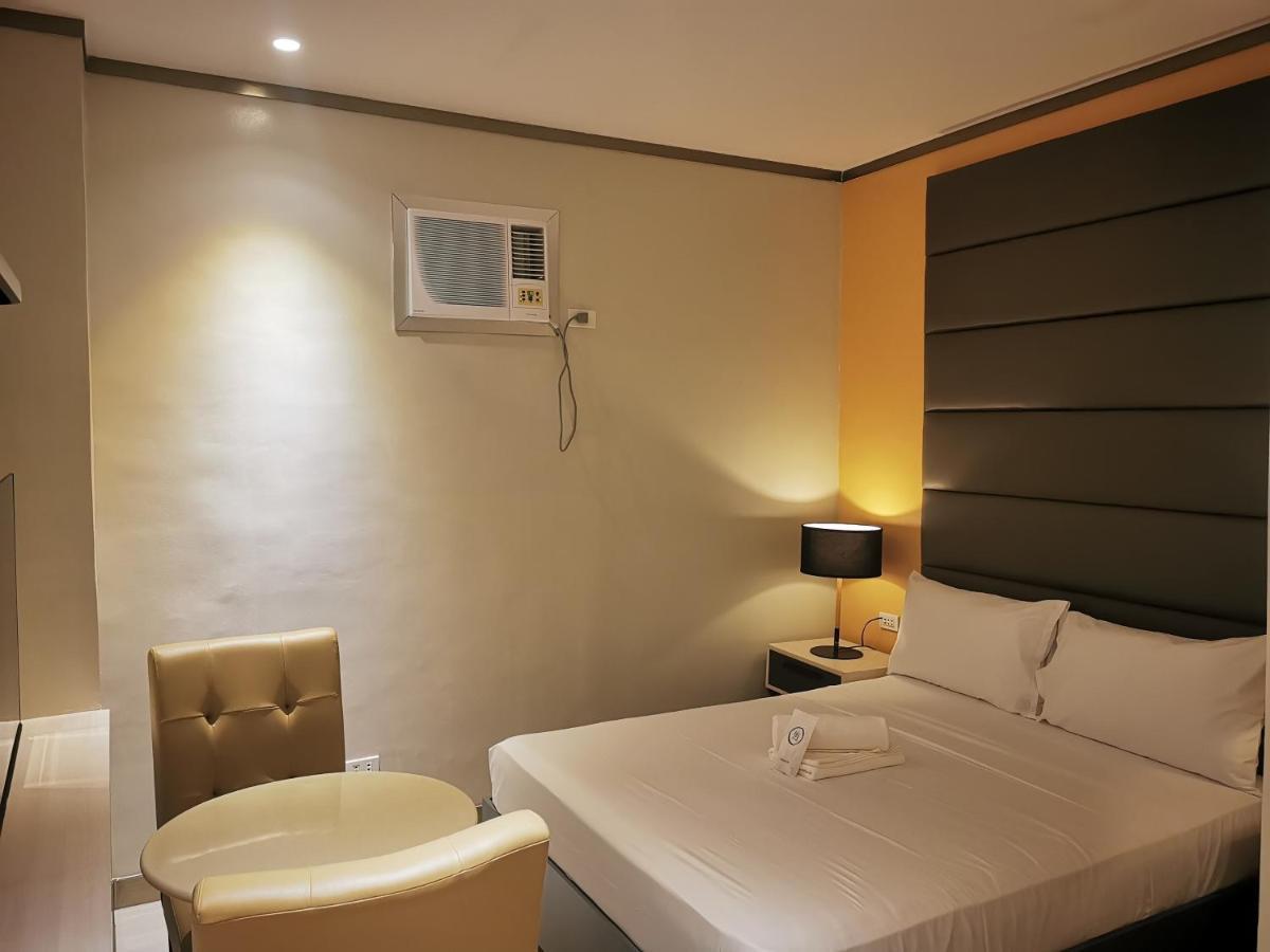 Yes Hotel Pandi Bulacan Eksteriør bilde