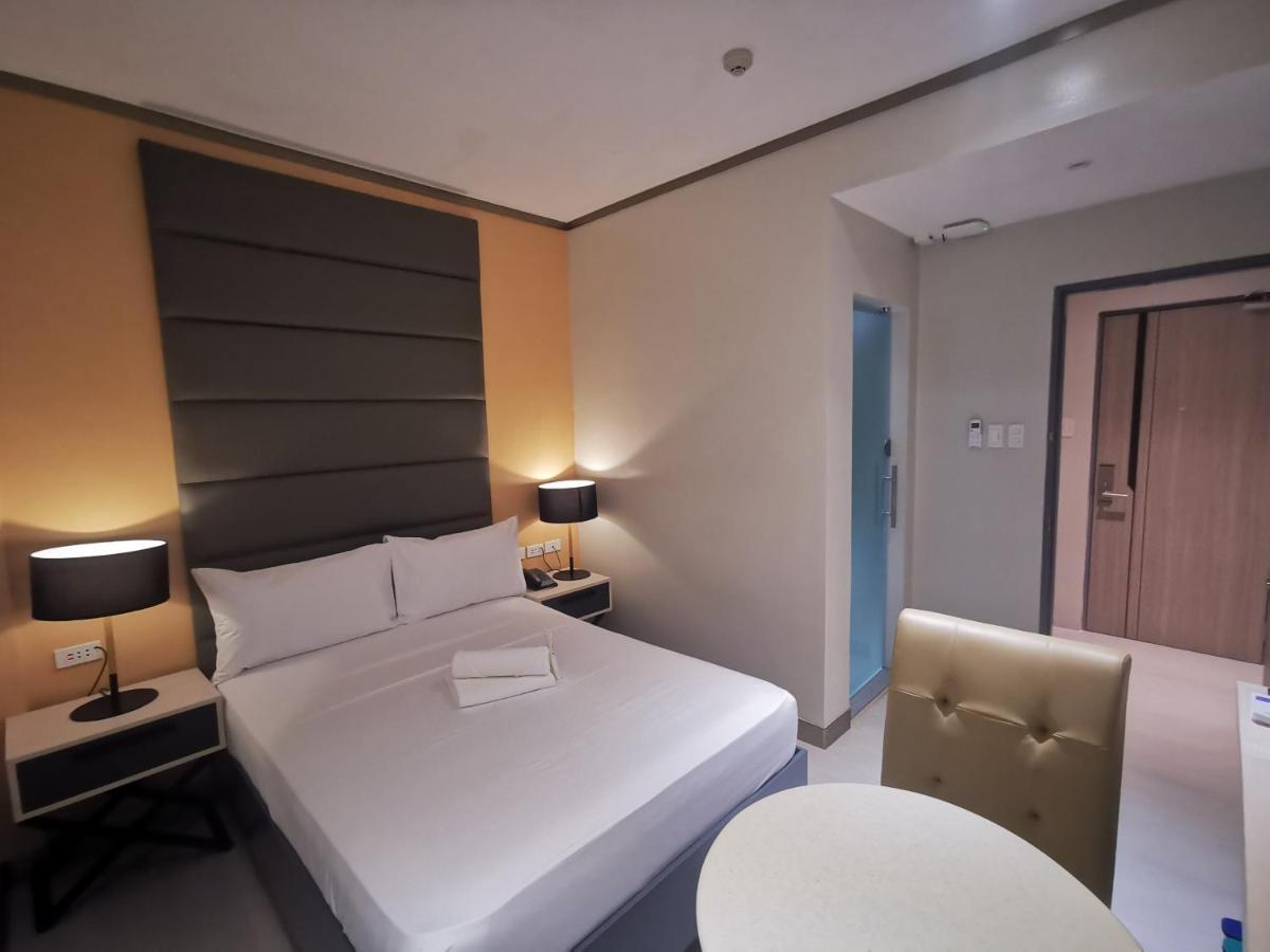 Yes Hotel Pandi Bulacan Eksteriør bilde